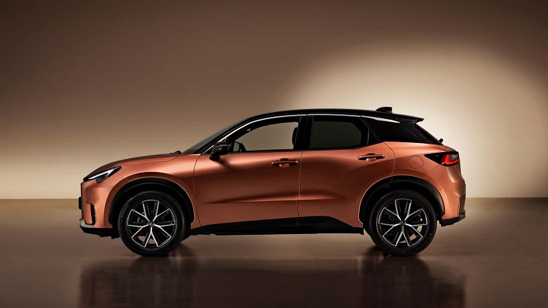 Для кроссовера Lexus LBX омологировали шины Michelin