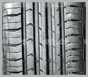 Continental ContiPremiumContact 5 215/55 R17 94V