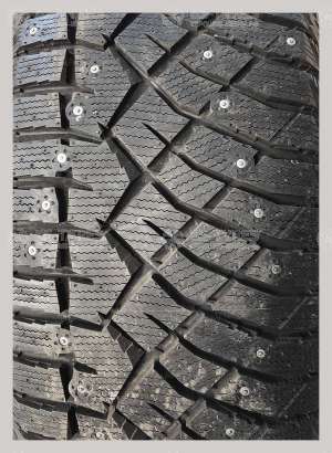 Nitto Therma Spike 245/55 R19 103T