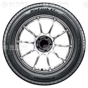 Yokohama BluEarth-XT AE61 SUV 215/70 R16 100H